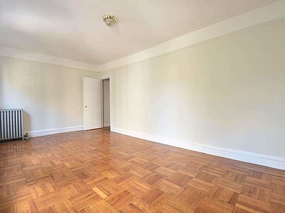2nd image of 56 Bennett Ave #3D