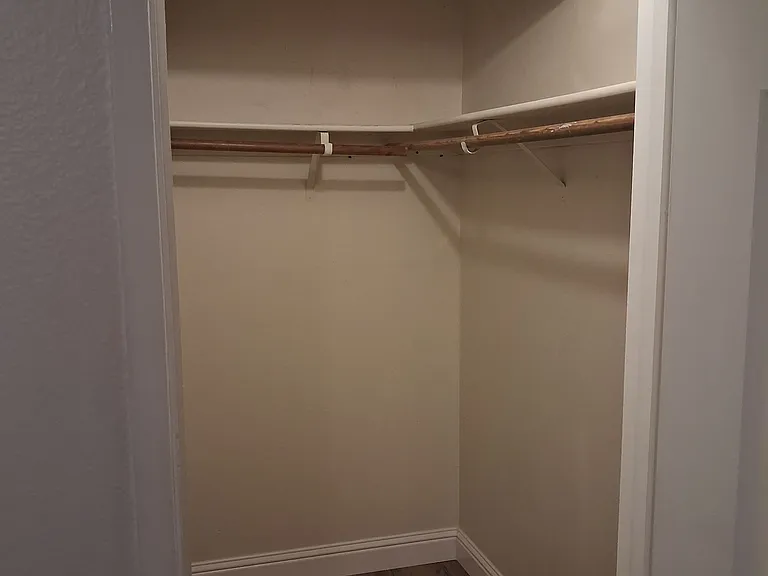 1313 Floyd Ave #112 — Photo 6