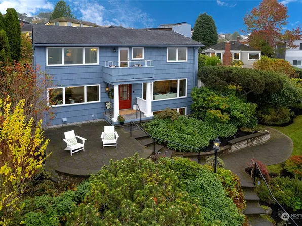 10008 Richwood Avenue NW, Seattle, WA 98177