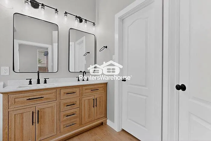 7301 Fossil Lake Dr — Photo 20