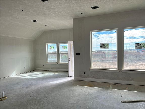3rd image of 148 Brazos Bnd