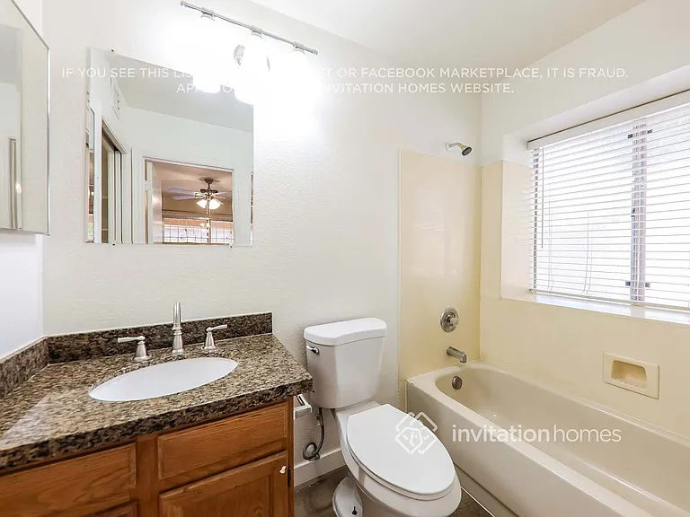 1516 E Kristal Way — Photo 12