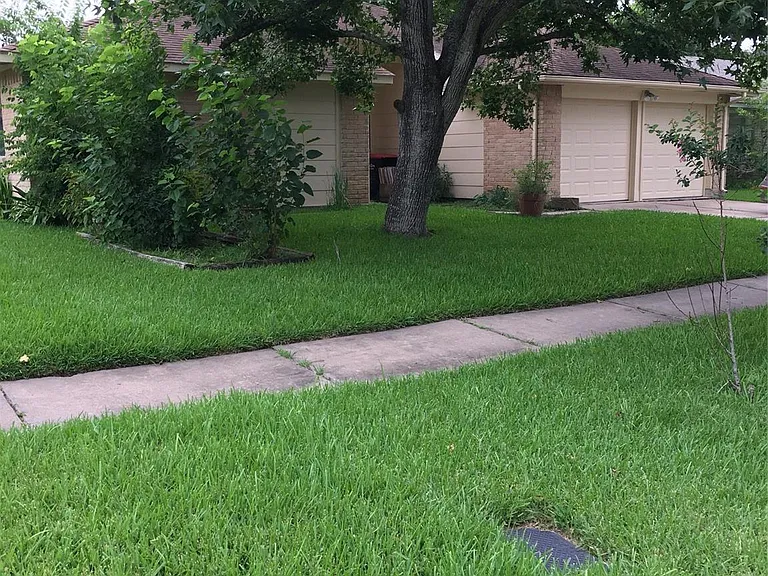 7010 Pickett Dr — Photo 1