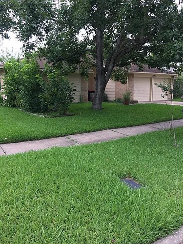 7010 Pickett Dr Photo 1
