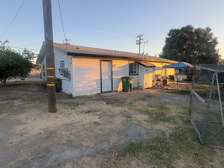 13860 Front St — Photo 11