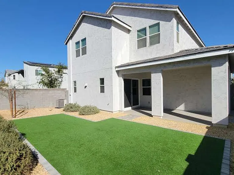 15733 W Polk St — Photo 30