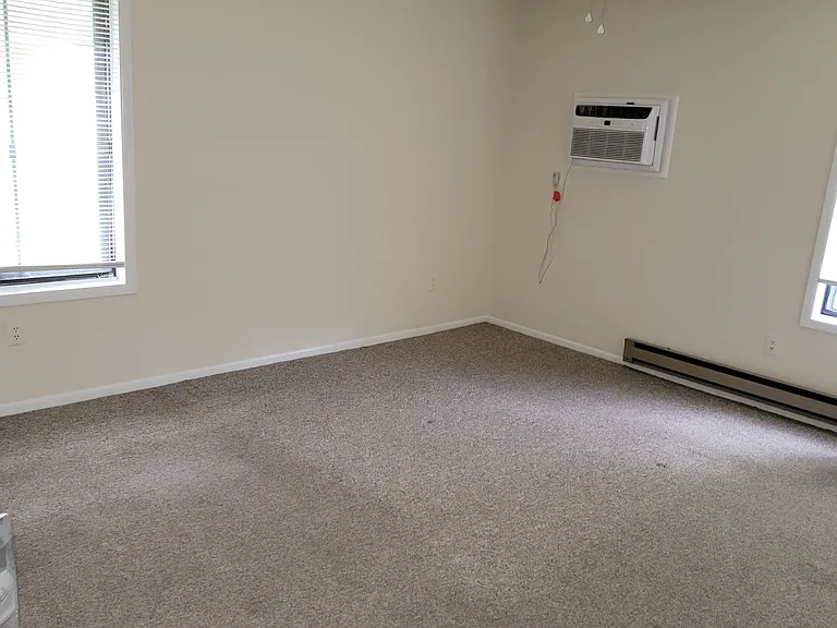 117 Amberly Dr #D — Photo 9