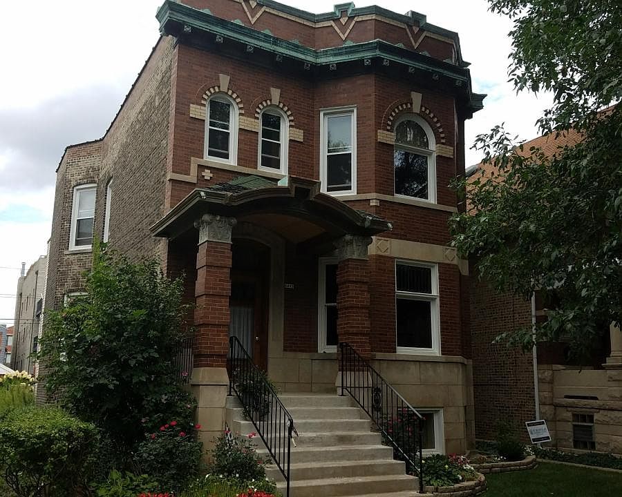 1st image of 2218 W Walton St #2