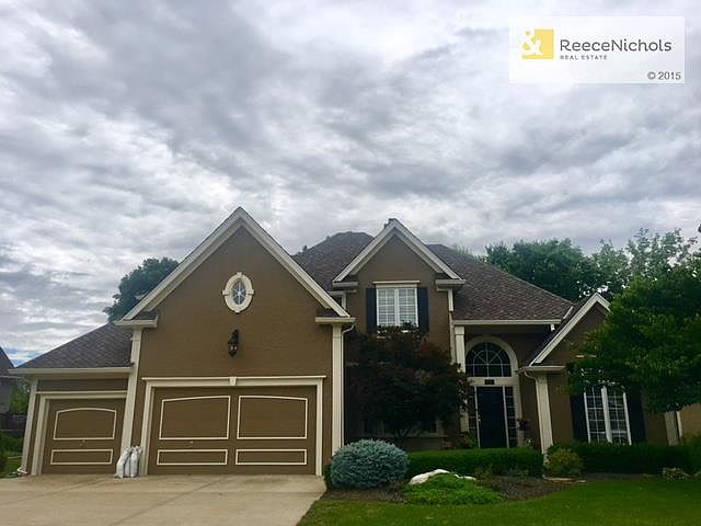 2nd image of 8025 Clearwater Dr