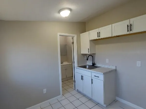 291 Lowell Ave #6, North Fort Myers, FL 33917