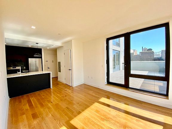 3rd image of 25 E 19th St APT 7A