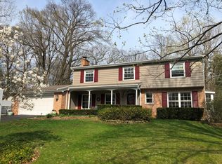 18 Melrose Ln, Lincolnshire, IL