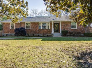 617 Rochelle Dr, Nashville, TN 37220
