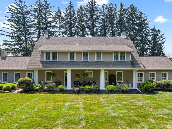 2116 N Crescent Blvd, Yardley, PA 19067