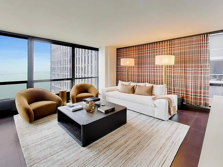 910 N Lake Shore Dr #1615 — Photo 32