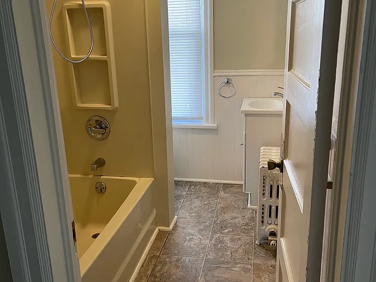 815 Park Ave #3 — Photo 1