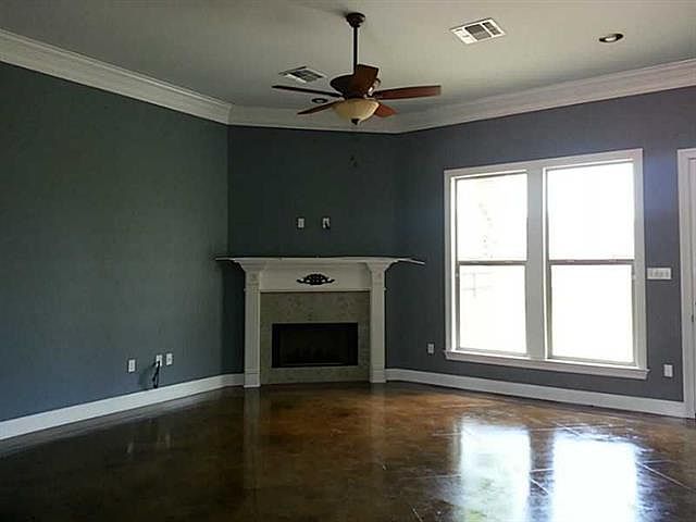 2nd image of 21288 Lake Ponchartrain Dr