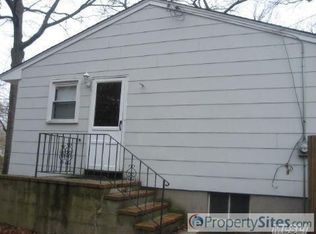 485 N Country Rd, Sound Beach, NY 11789