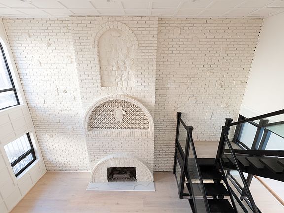 3rd image of 472 Carroll St #1