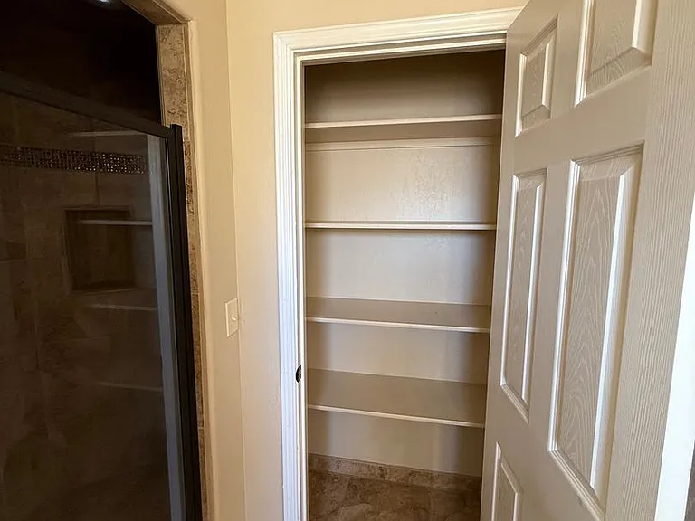2043 Villa Napoli Loop E — Photo 37