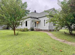 703 NE Green St, Topeka, KS 66616