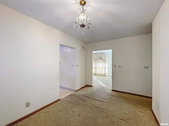 5th image of 469 28th Ave