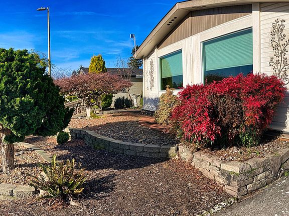 4th image of 17401 SE 39th St Unit 125