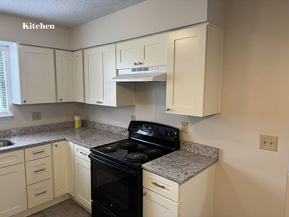 3rd image of 12812 S Arapaho Dr