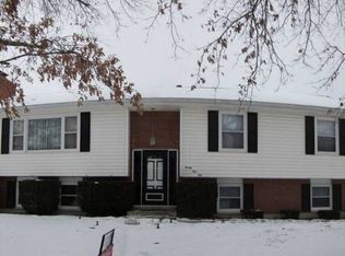 2910 Cathmar St, Burlington, IA 52601