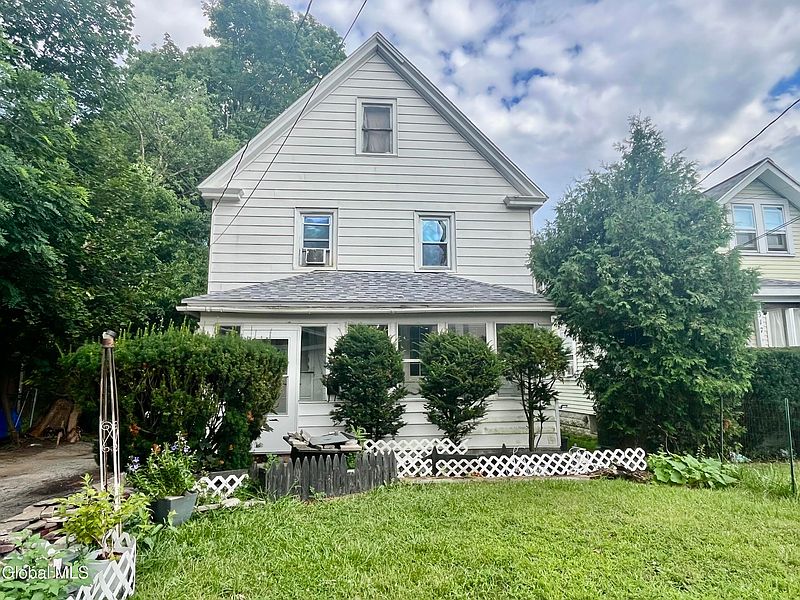 3rd image of 313 Perry Street