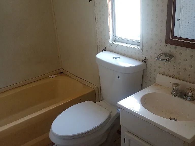305 Clemson Ave #C — Photo 13