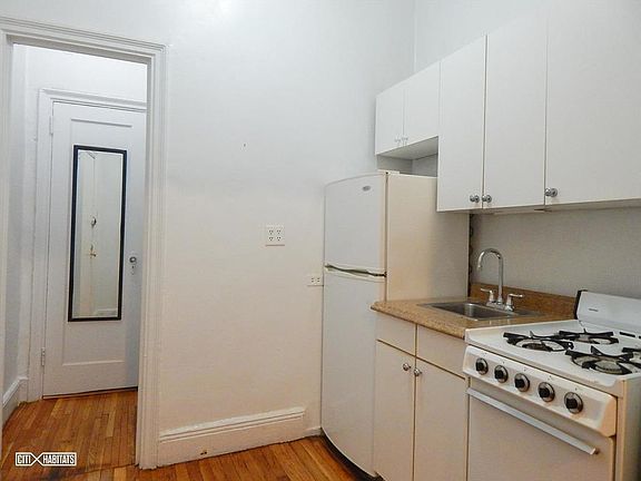 5th image of 239 E 51st St APT 1E