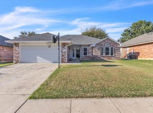 617 W Golden Eagle Dr, Norman, OK 73072