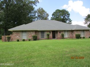 5943 Huntview Dr, Jackson, MS 39206