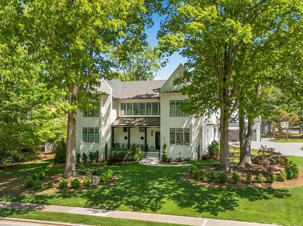 1208 Hunting Ridge Rd, Raleigh, NC 27615