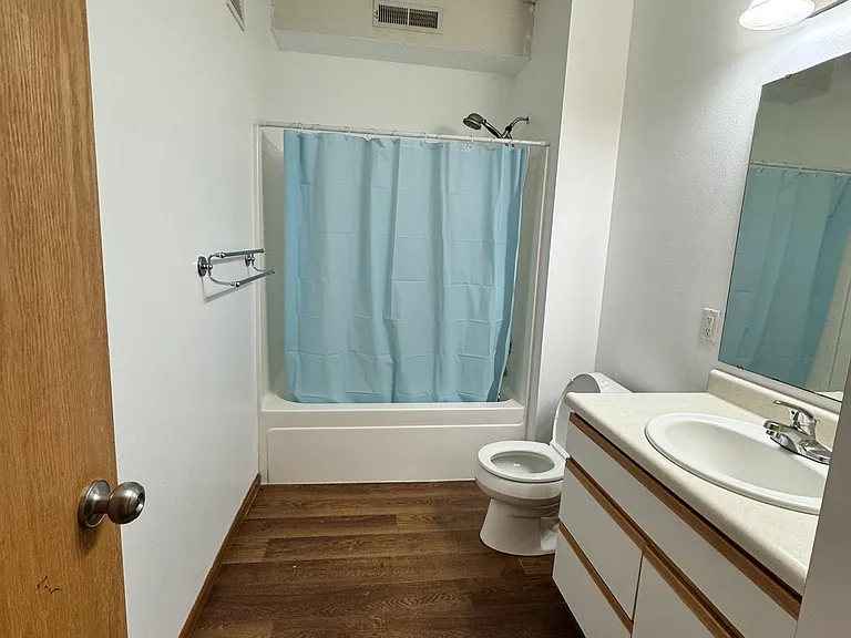 2855 Coral Ct #204 — Photo 7