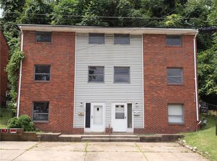 591 Lucia Dr, Pittsburgh, PA 15221
