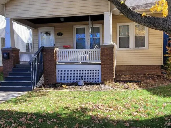 2114 12th St, Moline, IL 61265