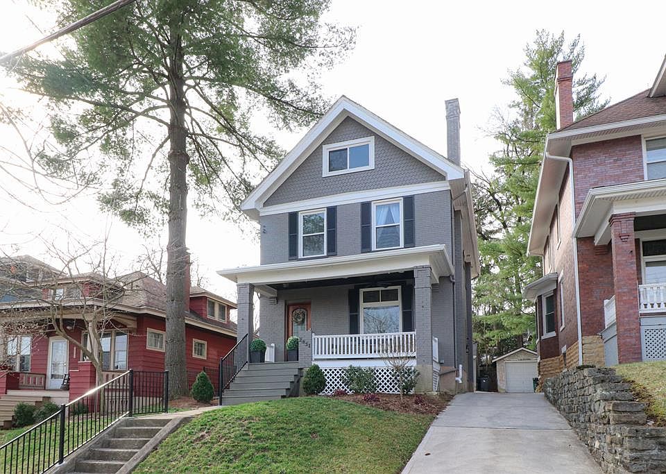 1st image of 2851 Victoria Ave
