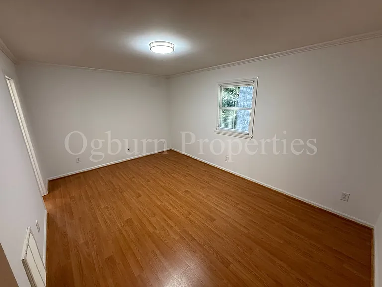 1310 Brookstown Ave — Photo 15
