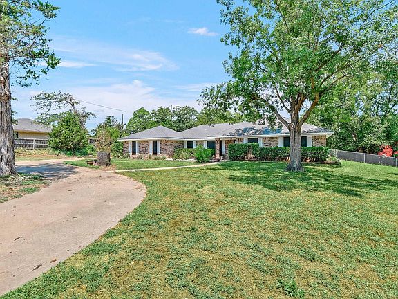 2nd image of 2631 Stafford Dr