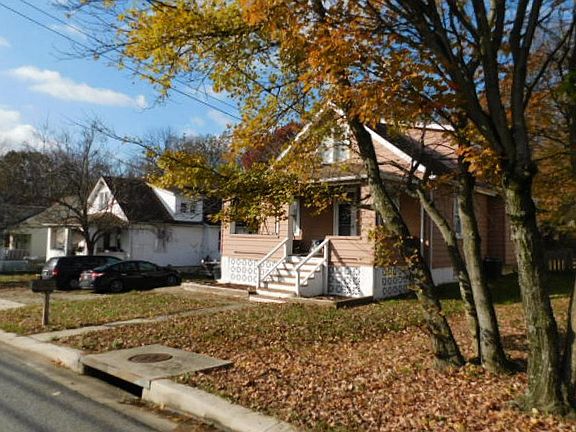5th image of 5830 Westwood Ave