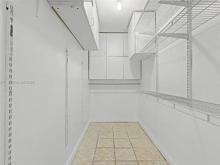1950 W 54th St #105 — Photo 12