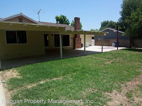 4th image of 8123 Glade Ave