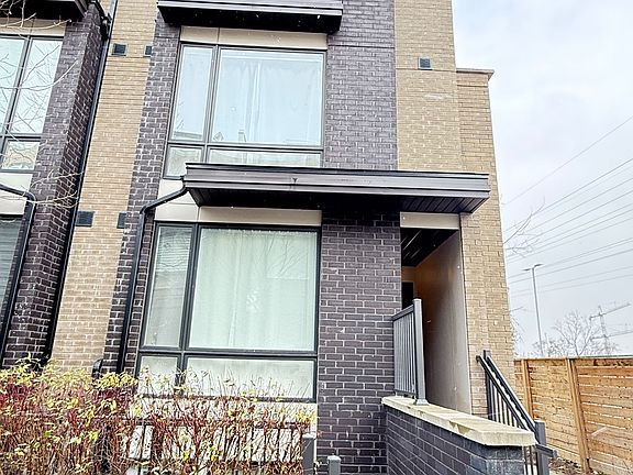 2nd image of 34 Fieldway Rd #147