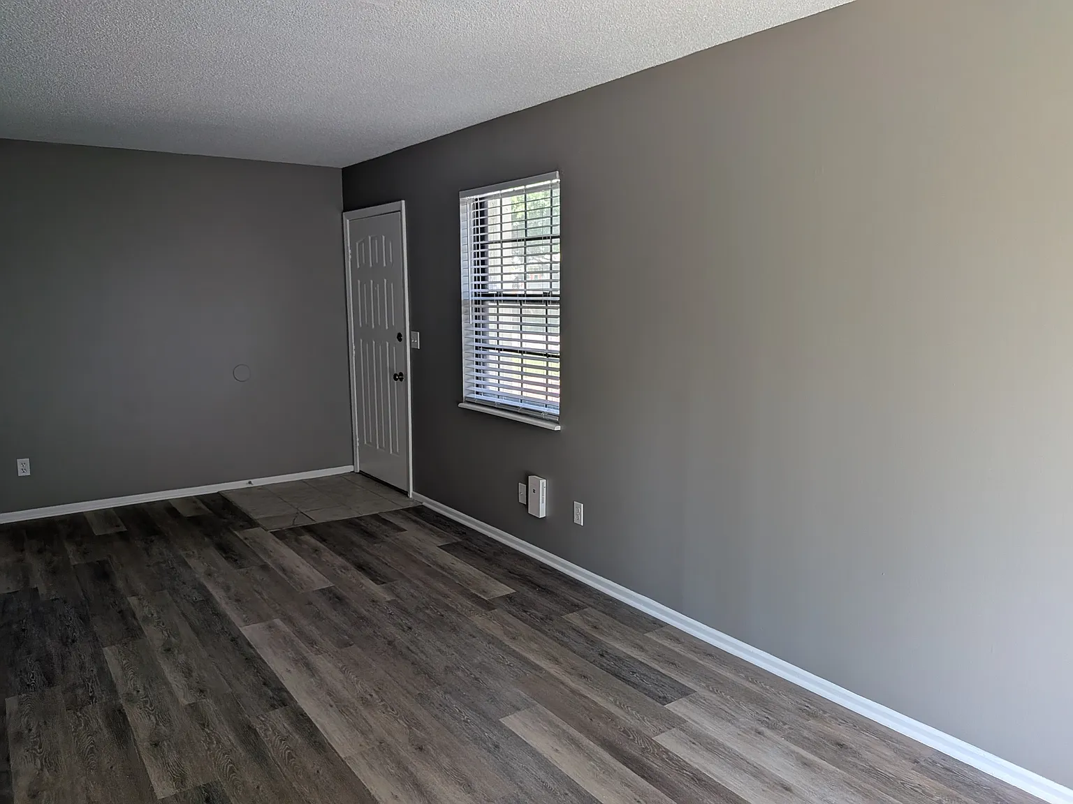2 bed, $1,150 — Photo 3