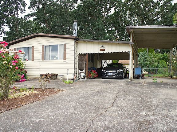 2nd image of 11843 NE Chateau Dr
