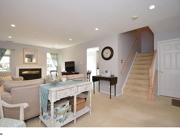 5th image of 2505 Juniper Ln