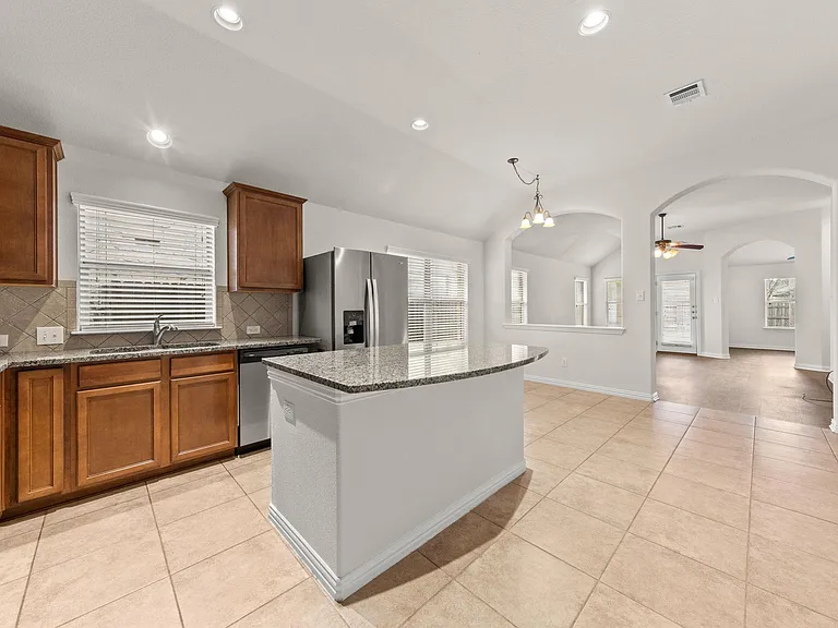 411 Tascate St — Photo 11