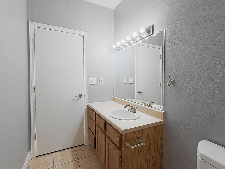 331 Fulton St — Photo 28